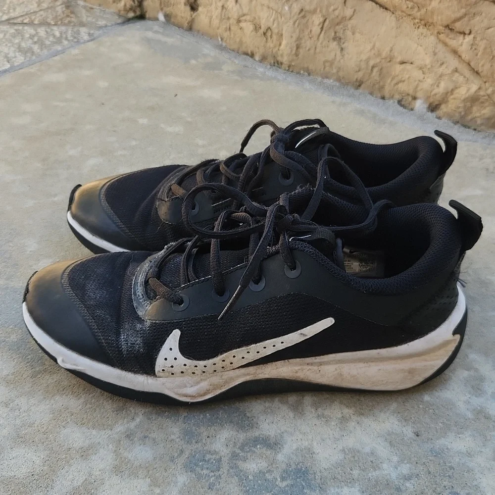 Nike Black Sneakers Shoes Size 6.5